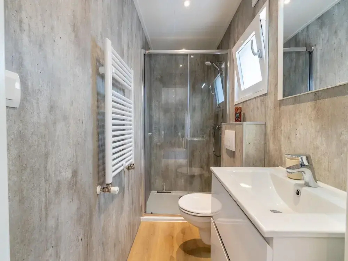 Lodge in Hattemerbroek Near Veluwe Forest