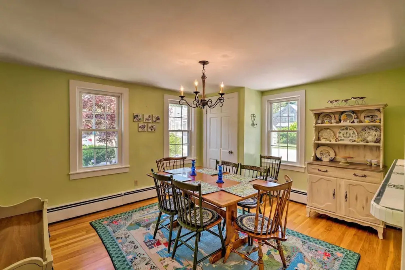 Waterfront Hyannis Gem: Walk to Hyannis Port Beach