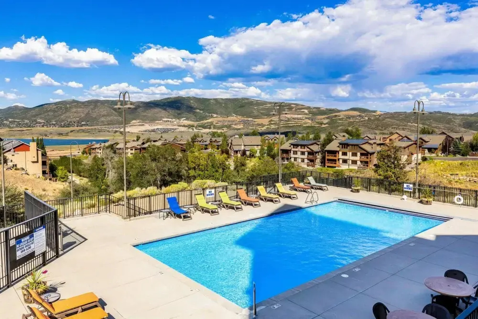 Lake View Ski Chalet