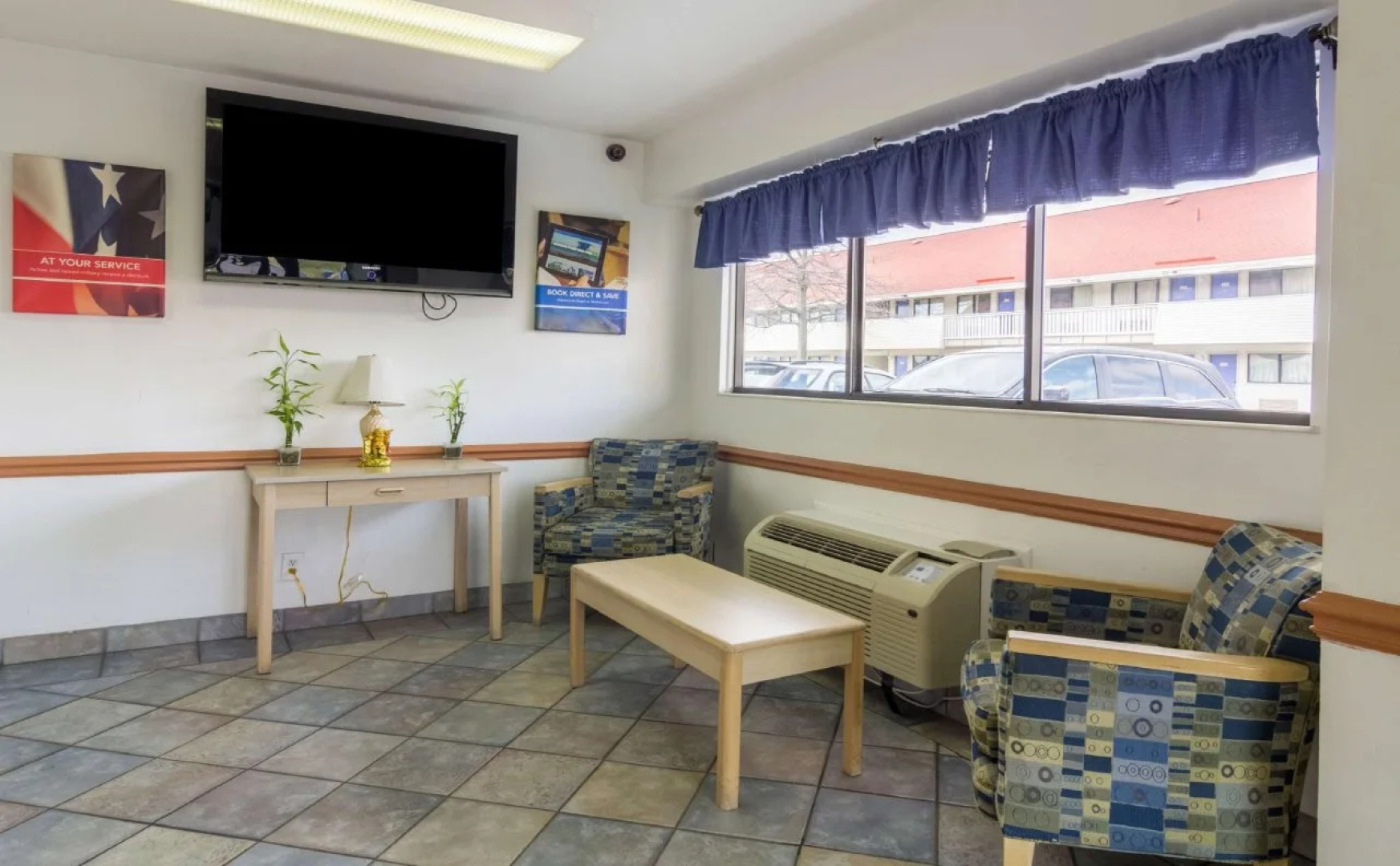Motel 6 Akron