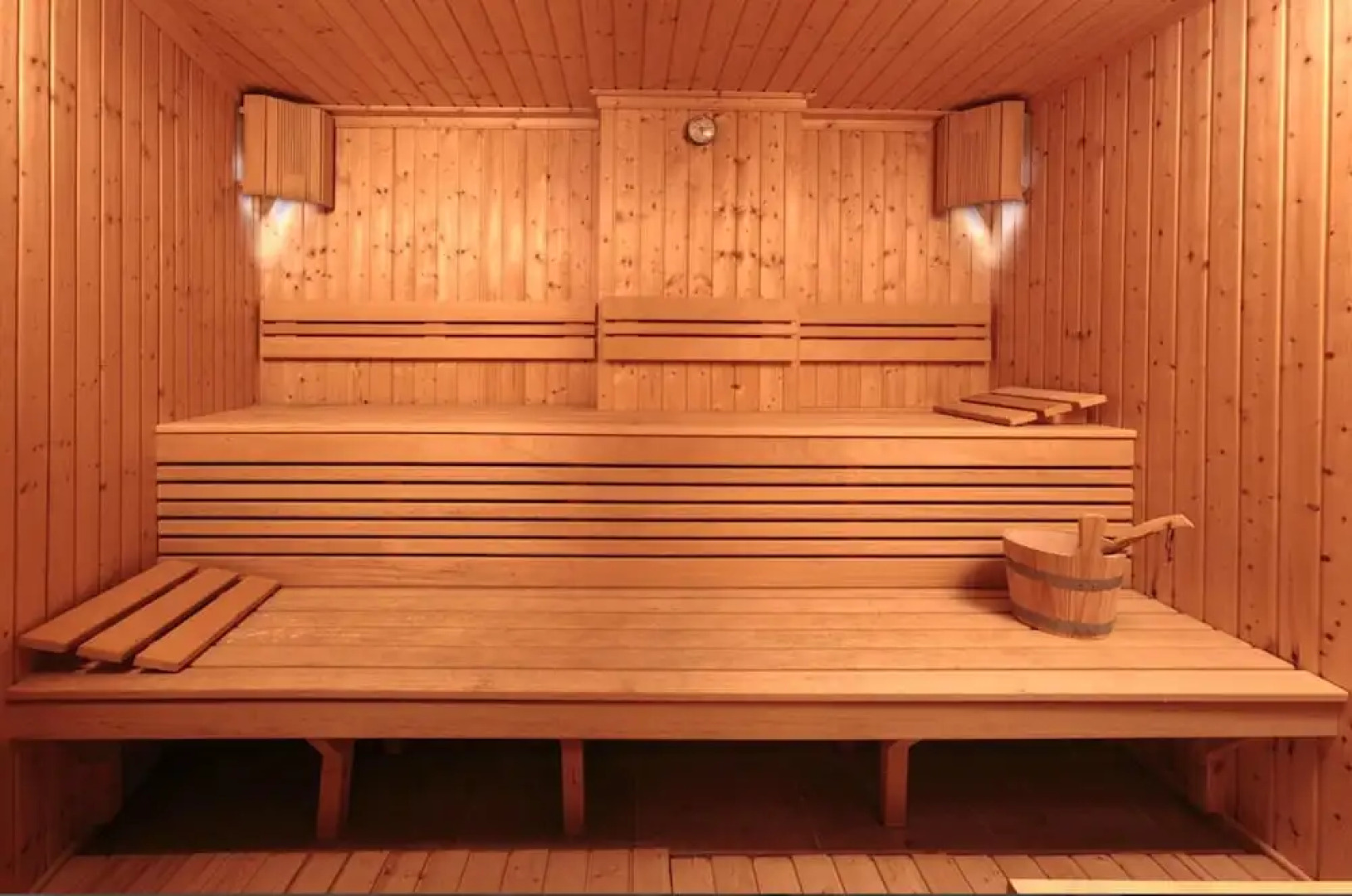 Sea View 1 Bed Apartment With Stunning Ocean Views