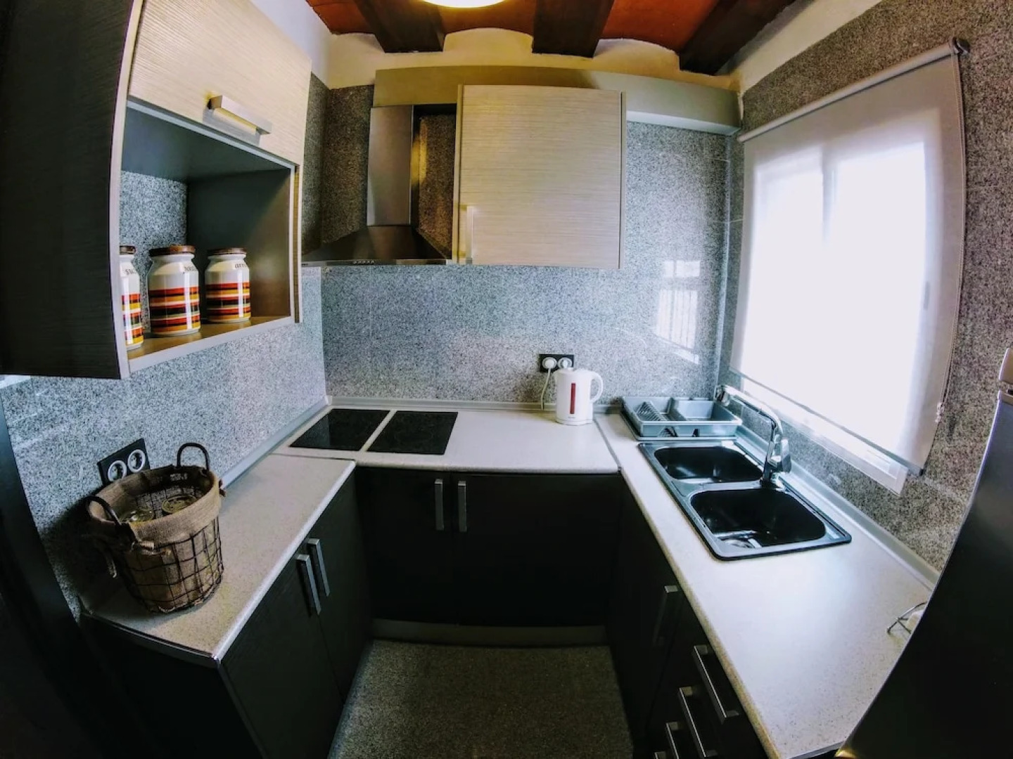 Bonito Chalet con Piscina Cerca del Mar