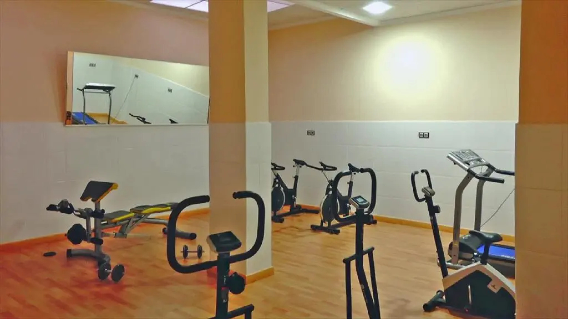 Hotel La Familia Gallo Rojo