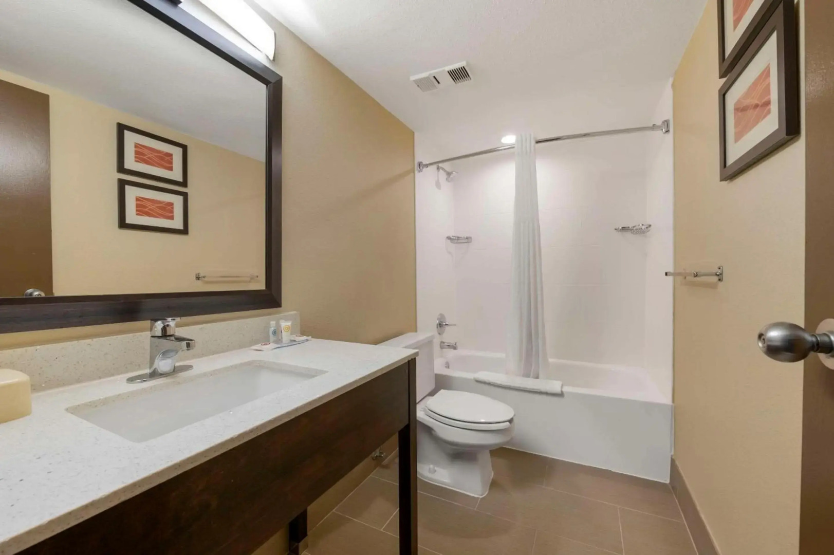 Comfort Inn & Suites Indianapolis Northwest - College Park