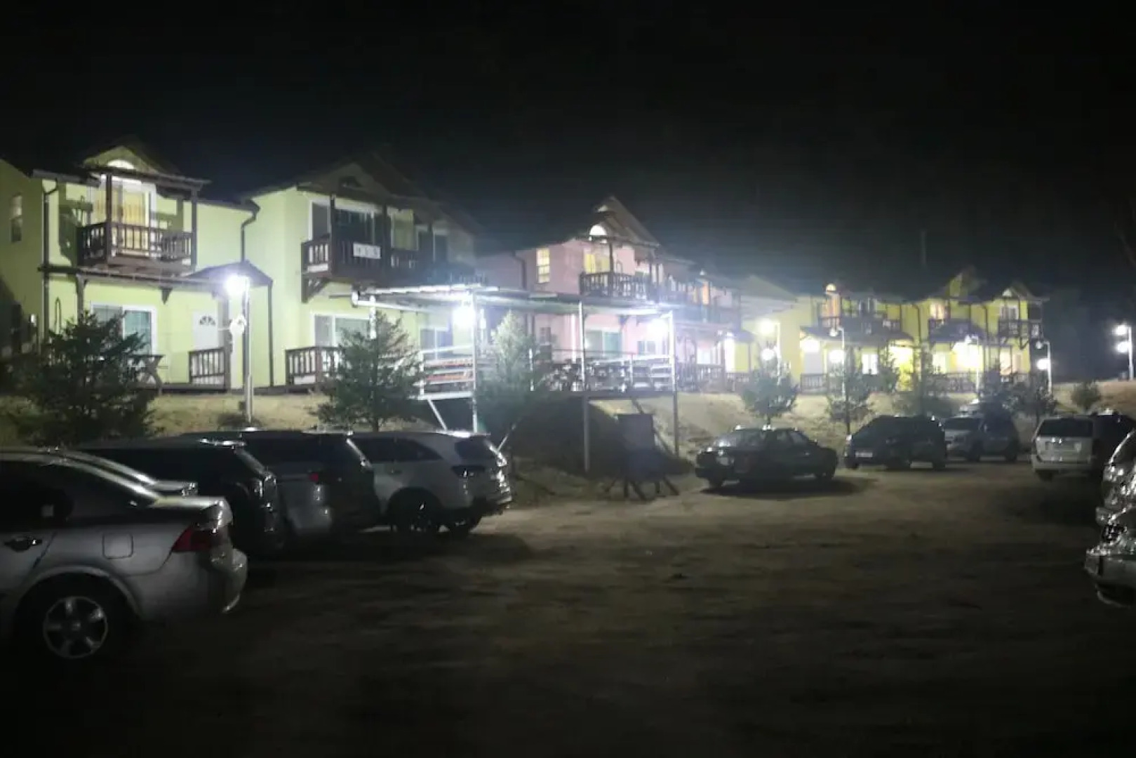 Danyang Mountain Pension