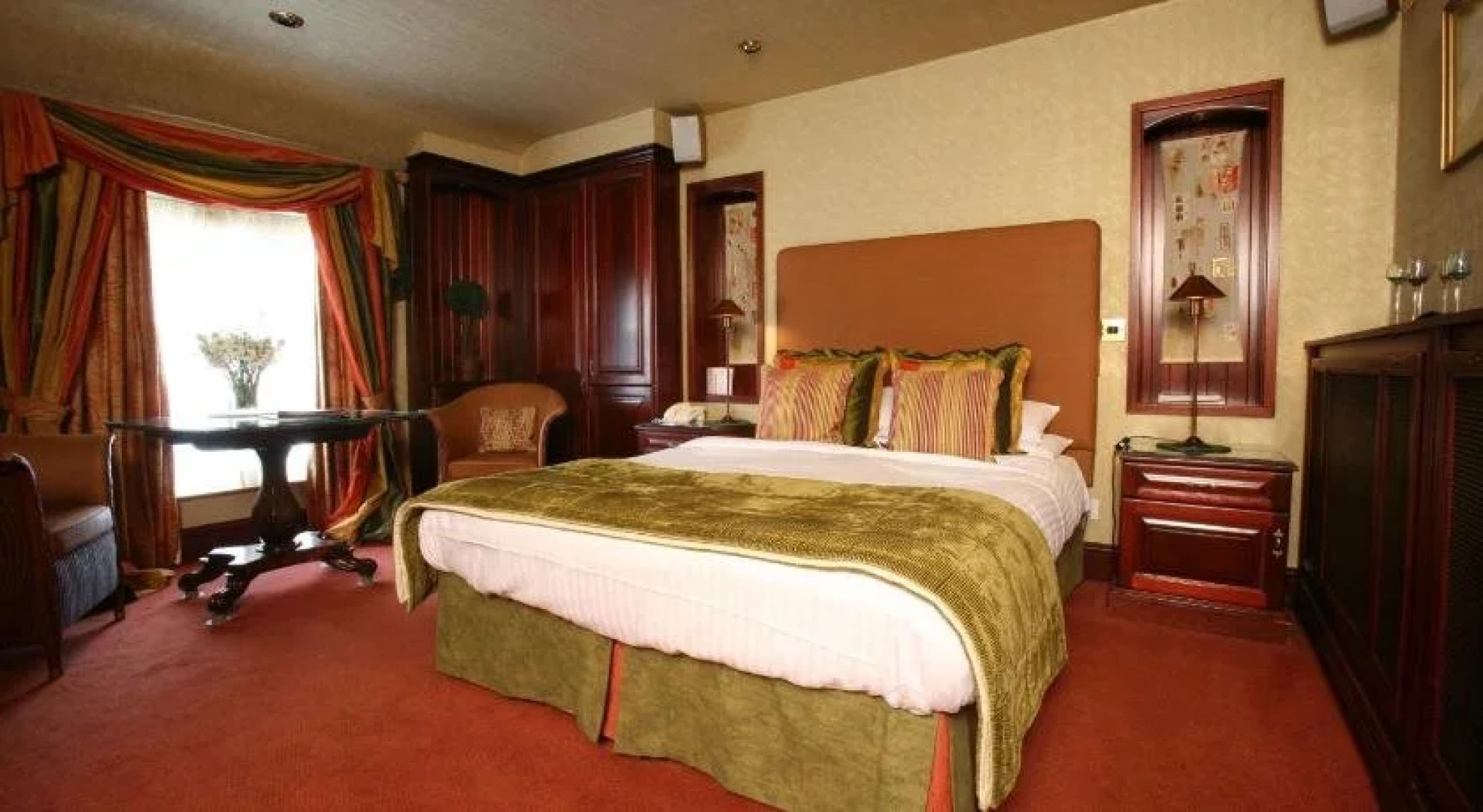 The White House Manor