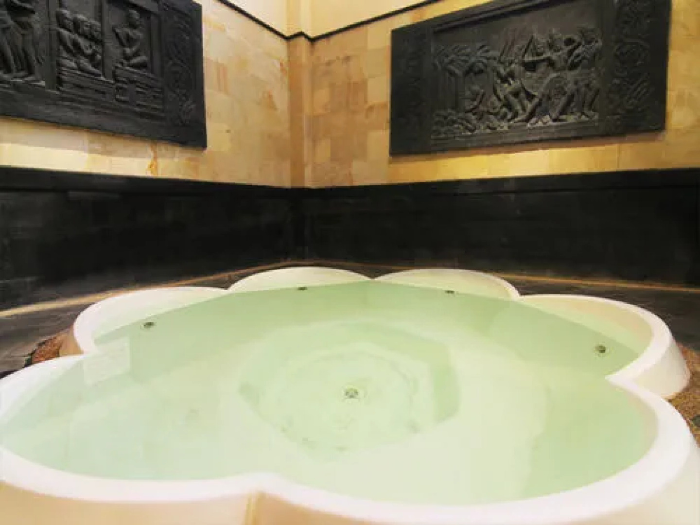 Narita Classic Hotel Surabaya