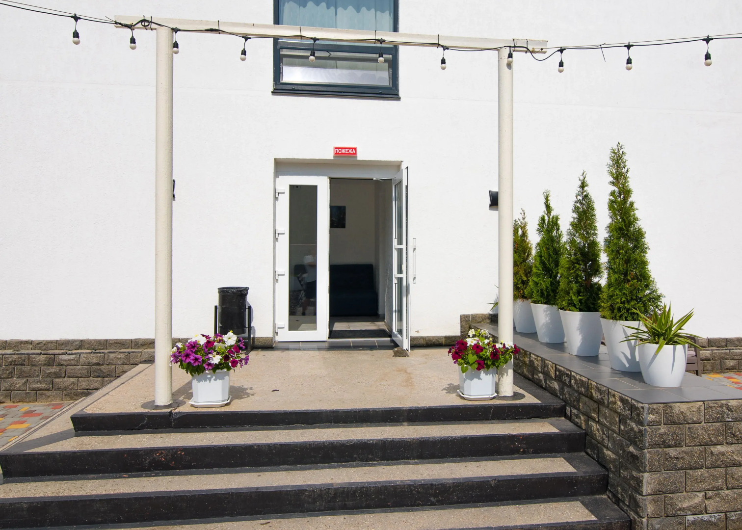 Reef Hotel