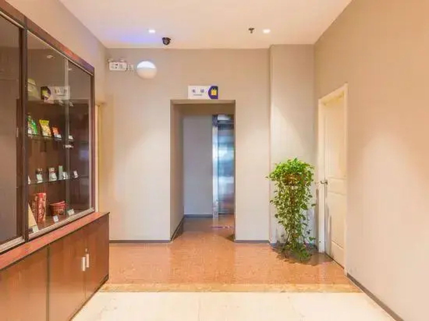 Homeinn Hotel (Baoding Railway Station East Square Jianhua Street)