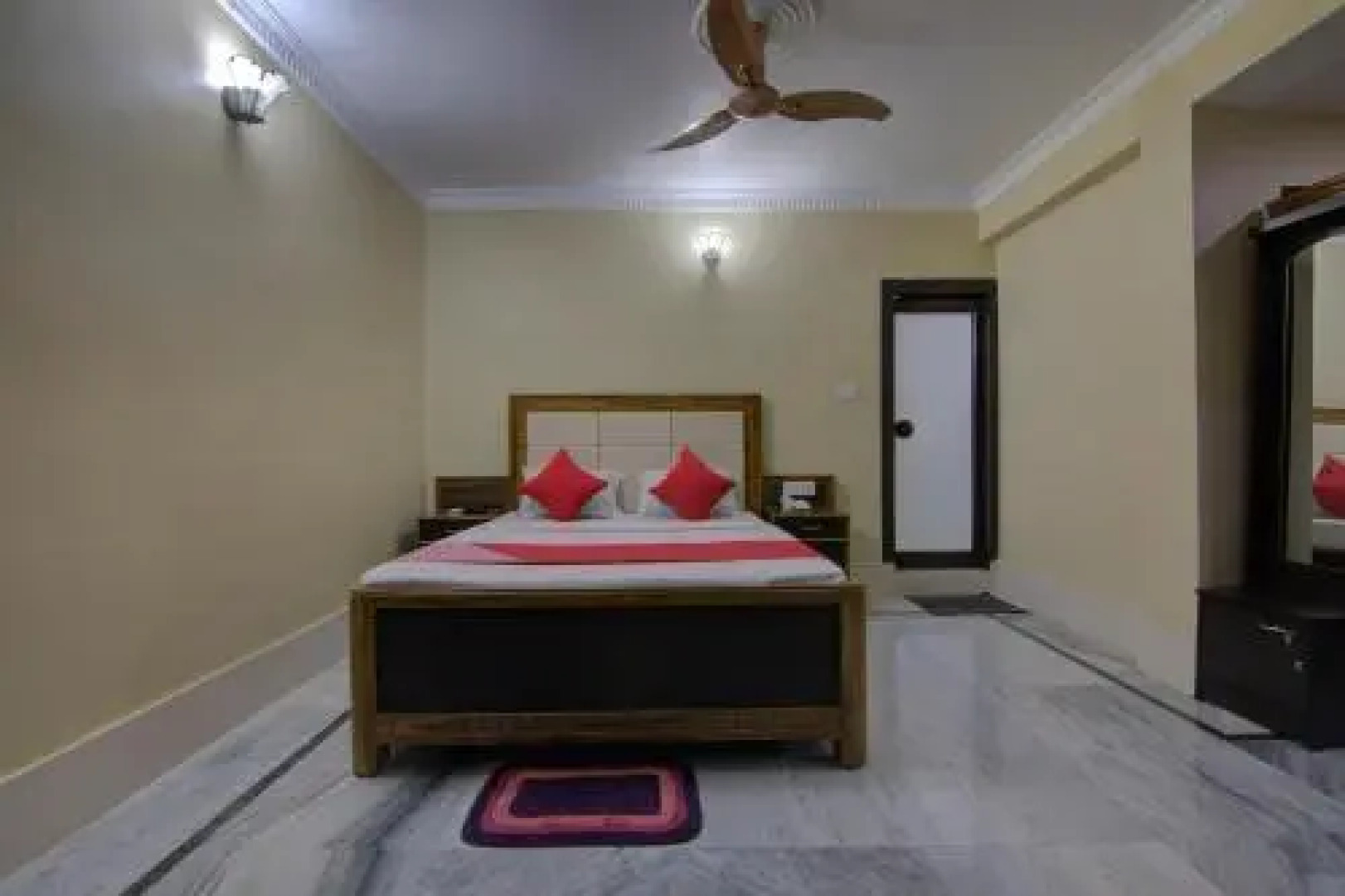 OYO Flagship 14394 Shree Palace