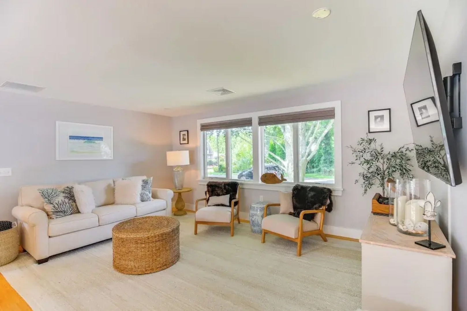 Coastal-modern Home < 3 Mi to Charlestown Beach!