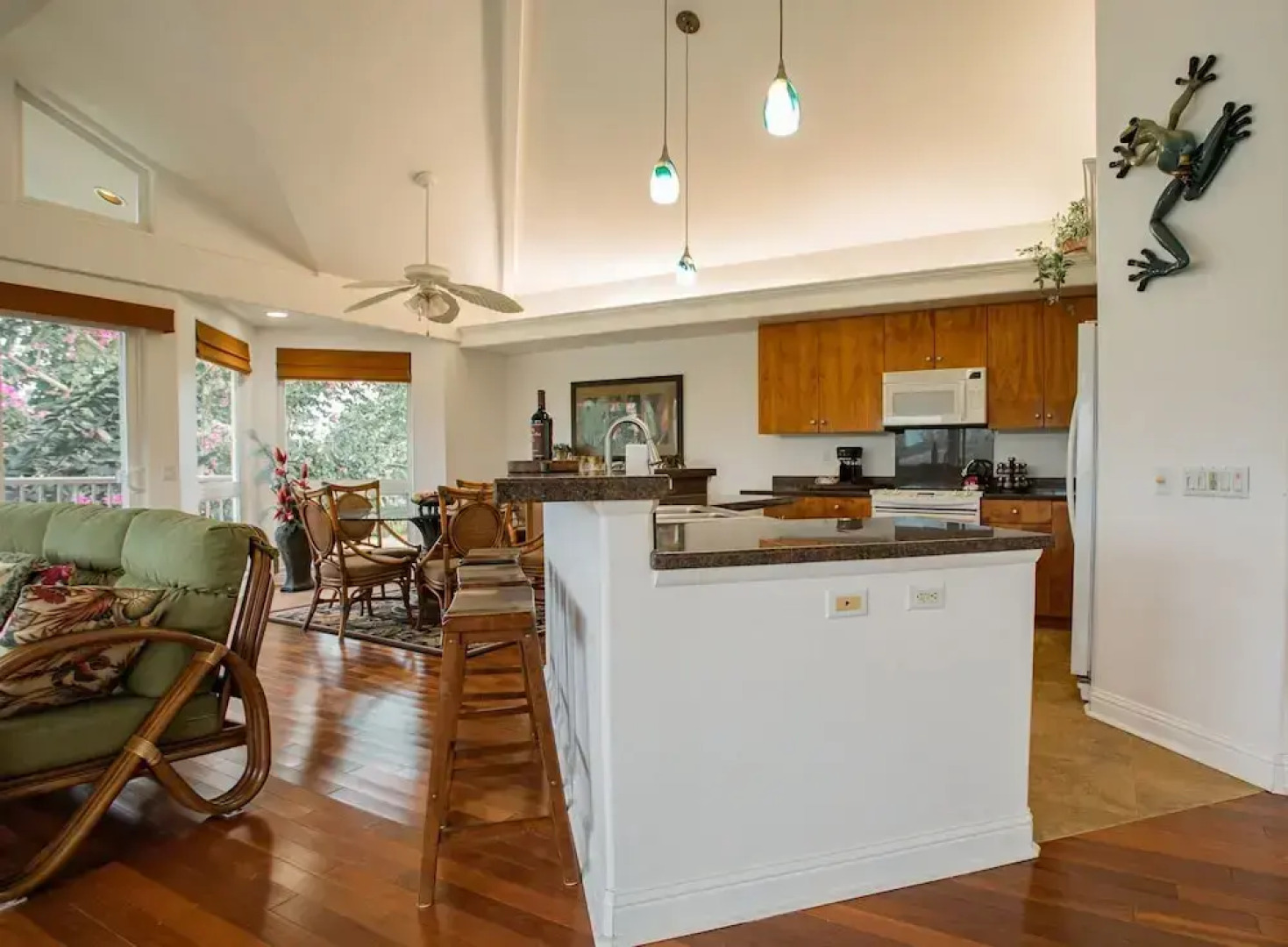 Villa of Kamalii by RedAwning