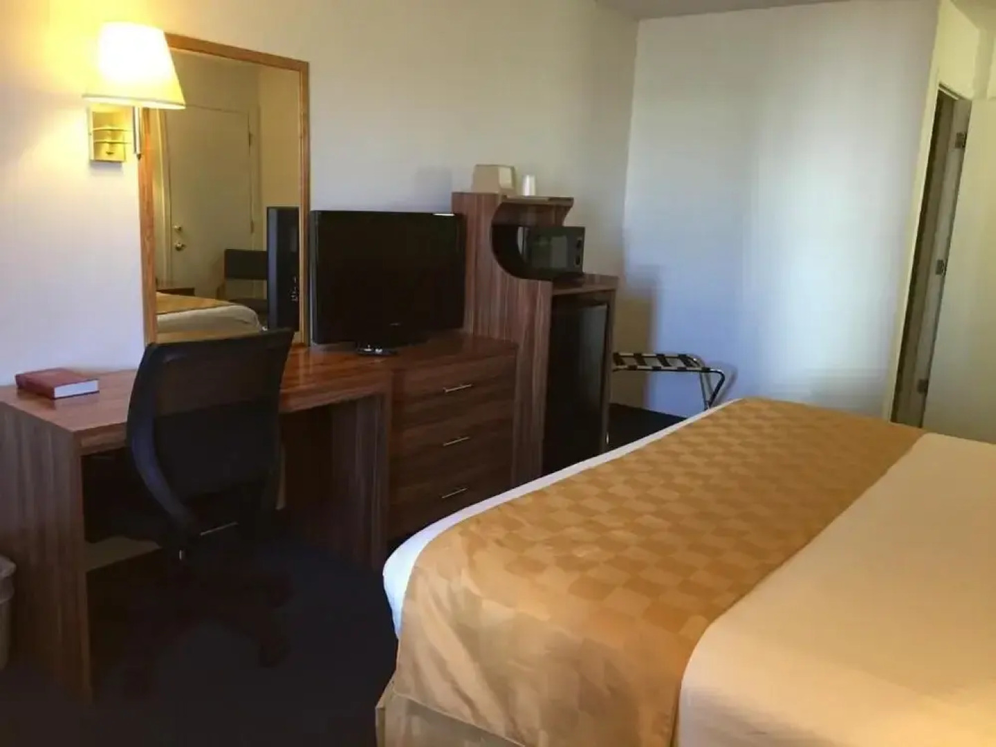 Haysville Express Inn