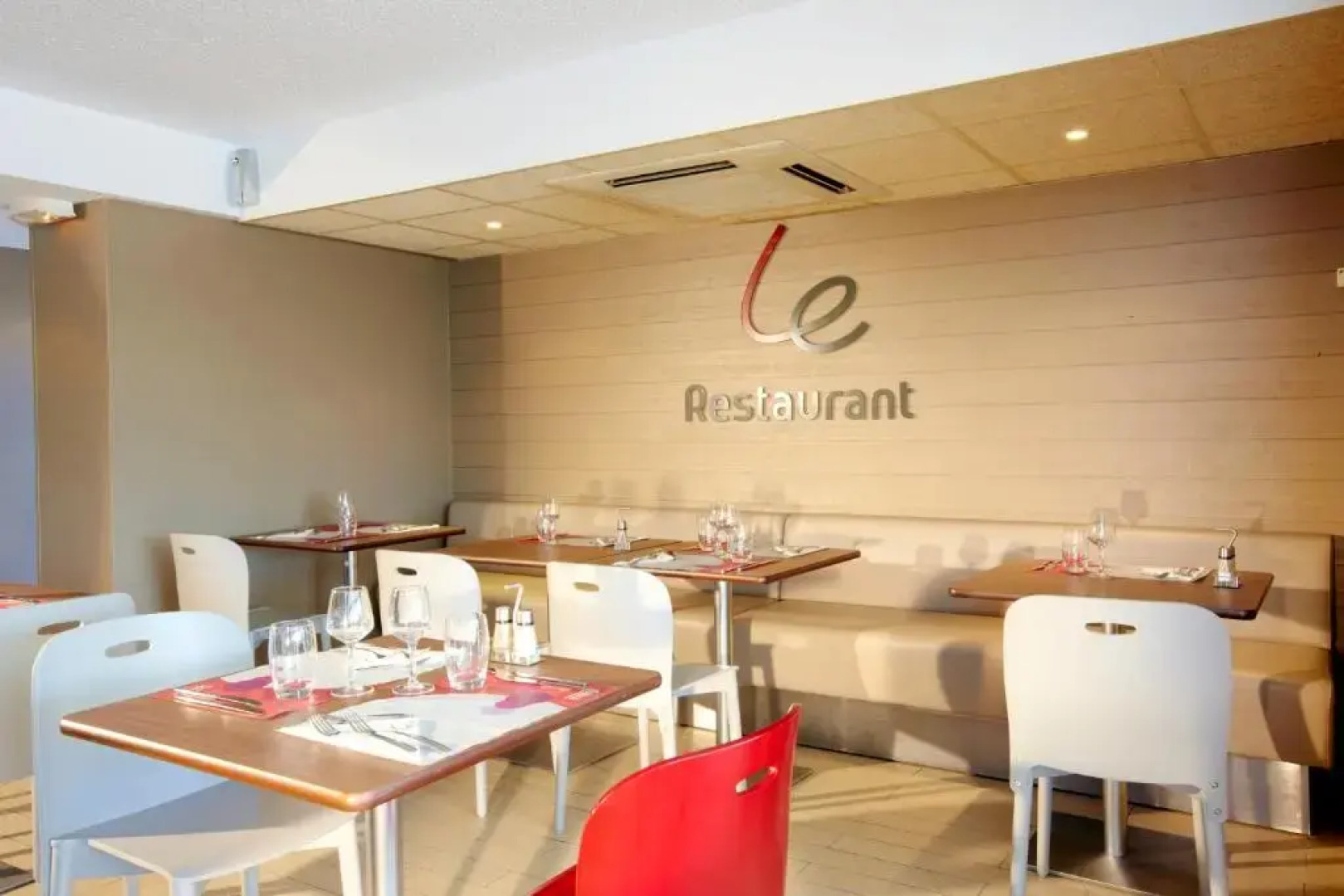 Sure Hotel by Best Western Valence Nord