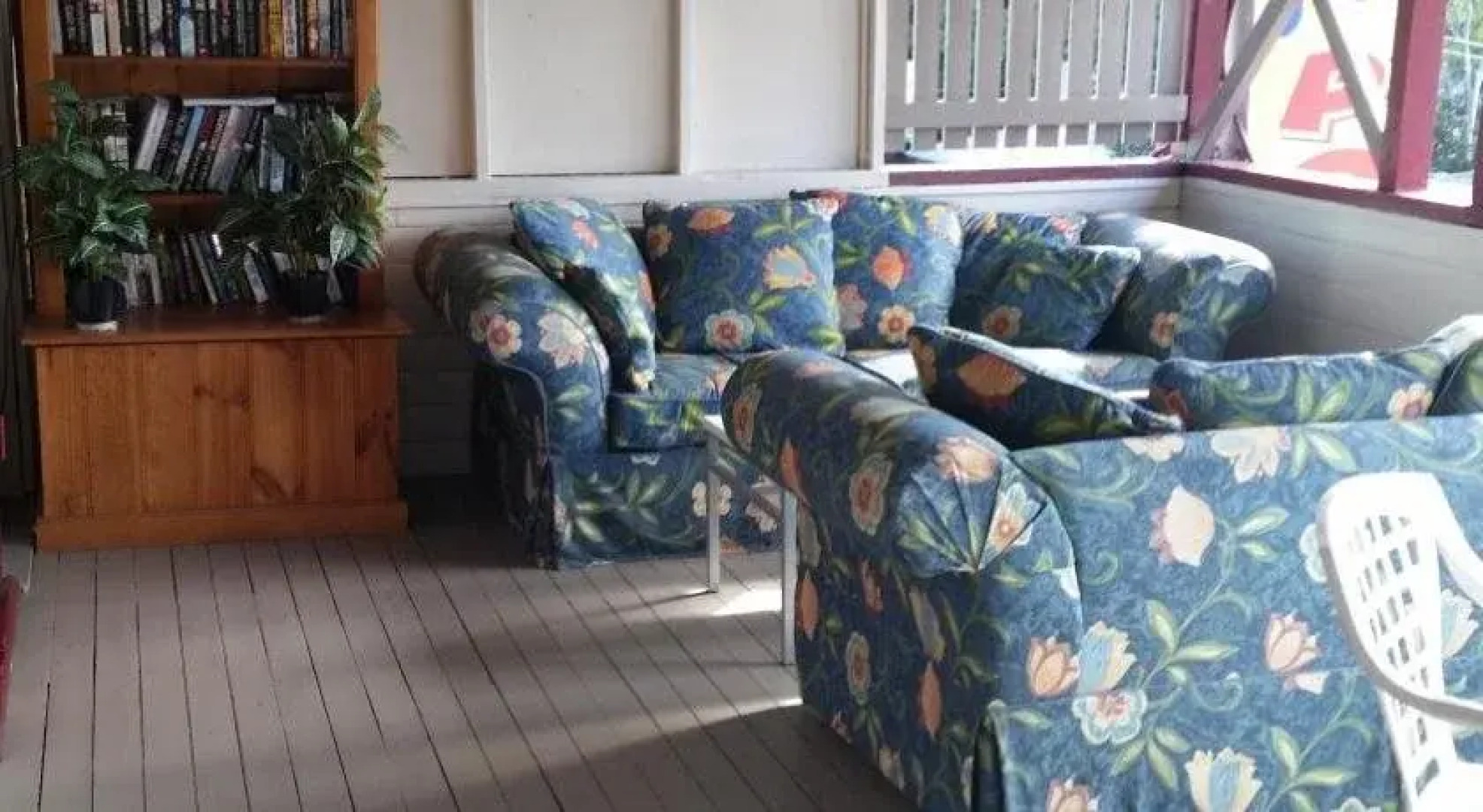 Joes Waterhole Hotel