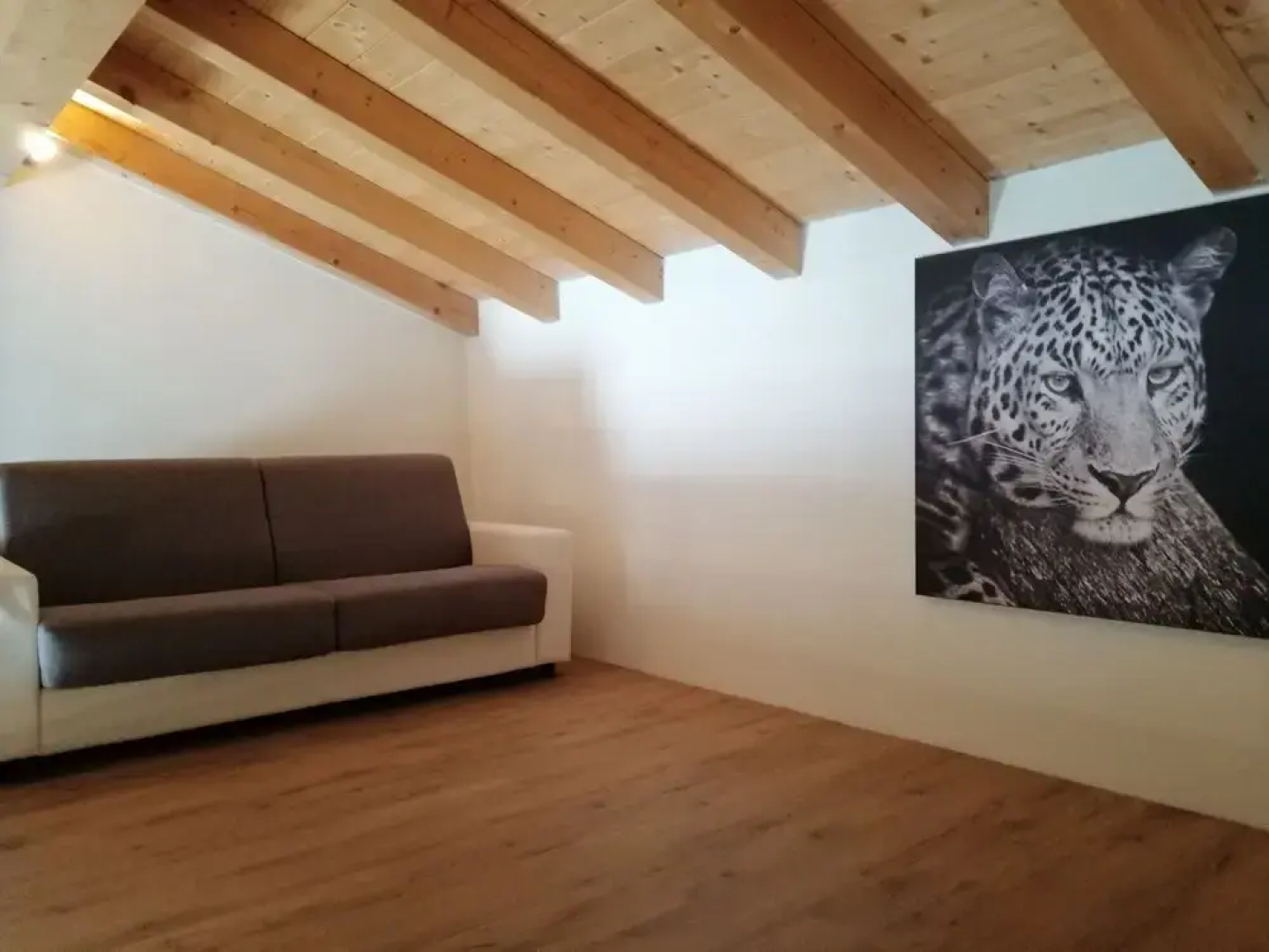 IseoLakeRental - Hill Apartments