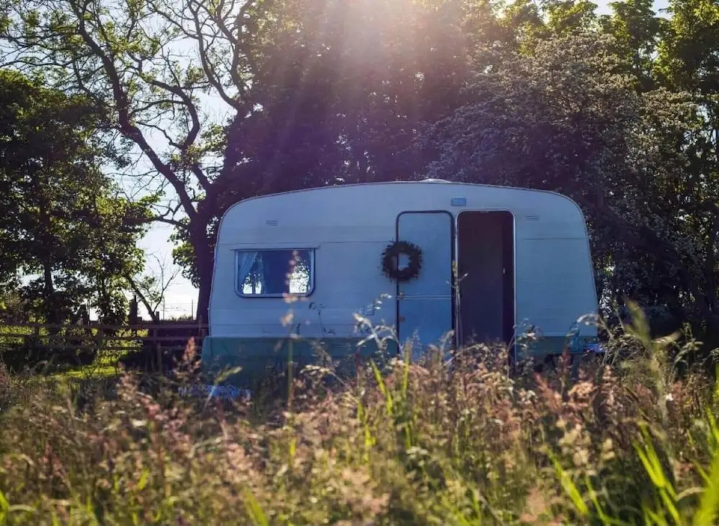 Private Glamping in a Vintage Caravan & Bell Tent
