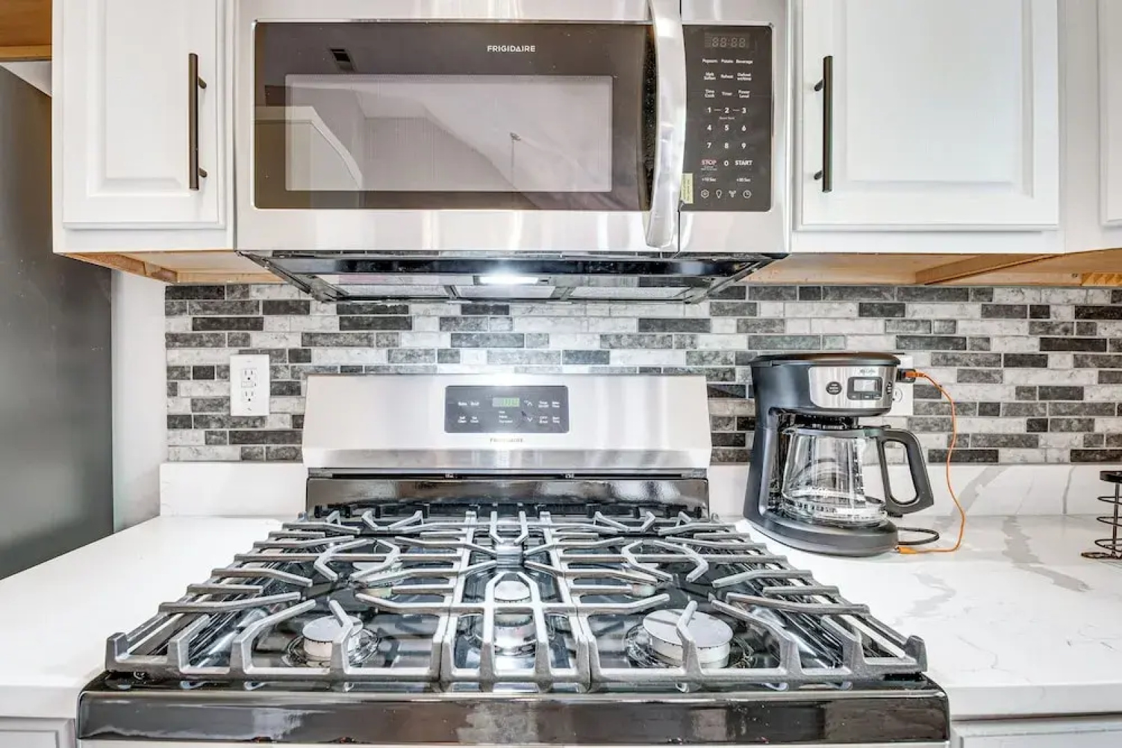 10 Mi to Stone Mtn Park: Spacious Home in Lithonia