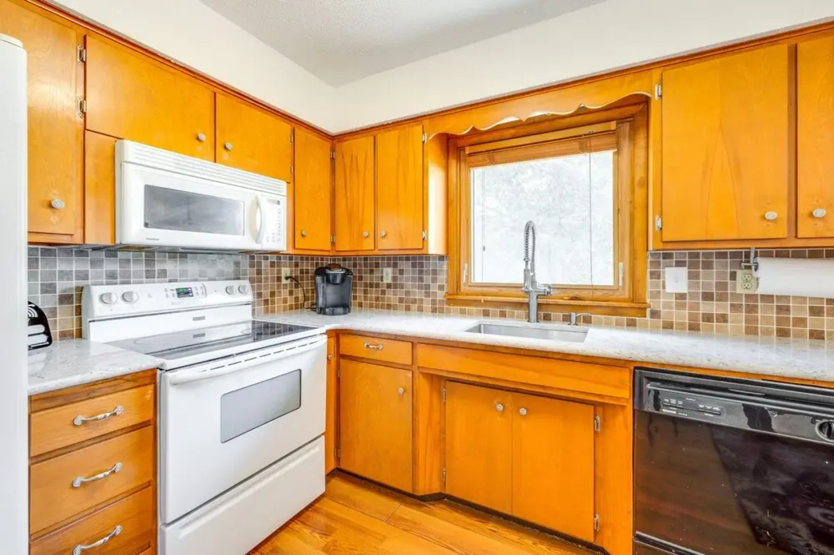 Pet-friendly Waterloo Abode w/ Deck!