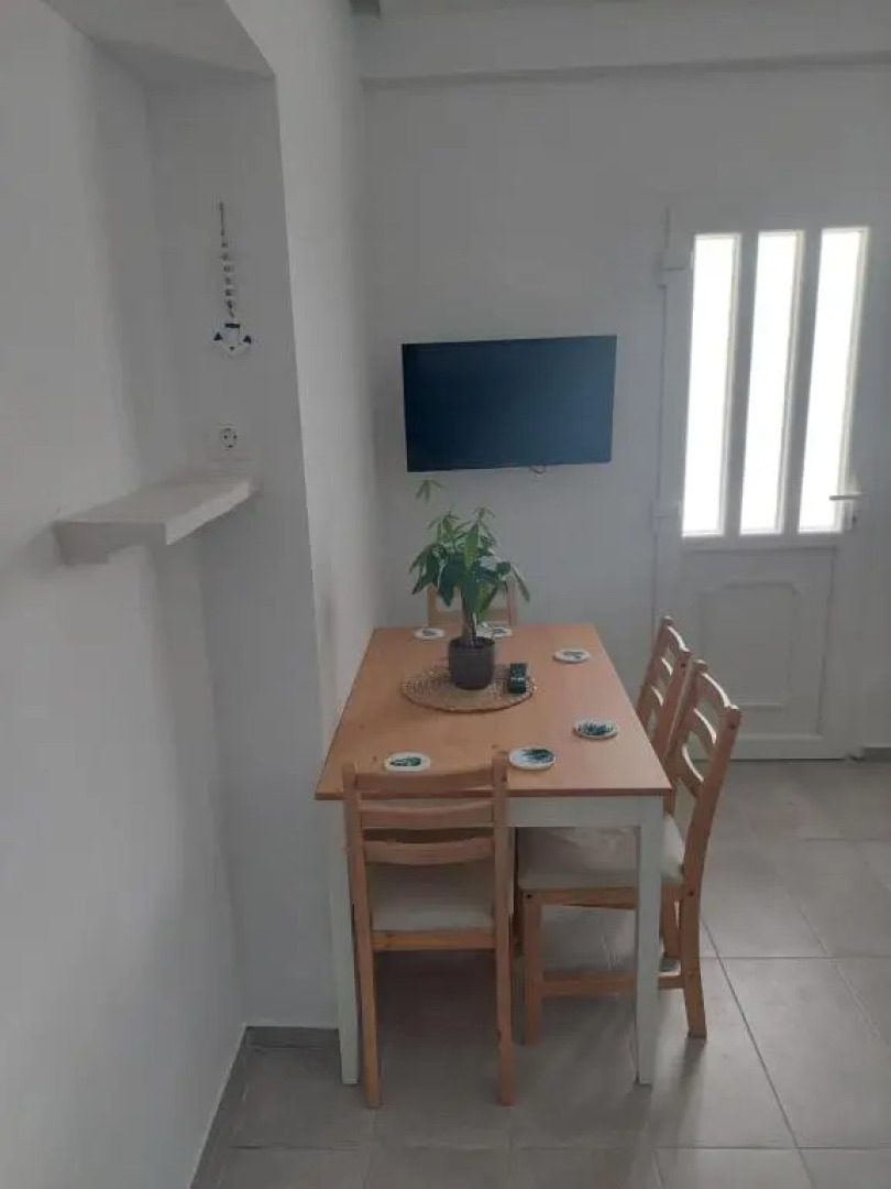 Peter & Paul white house