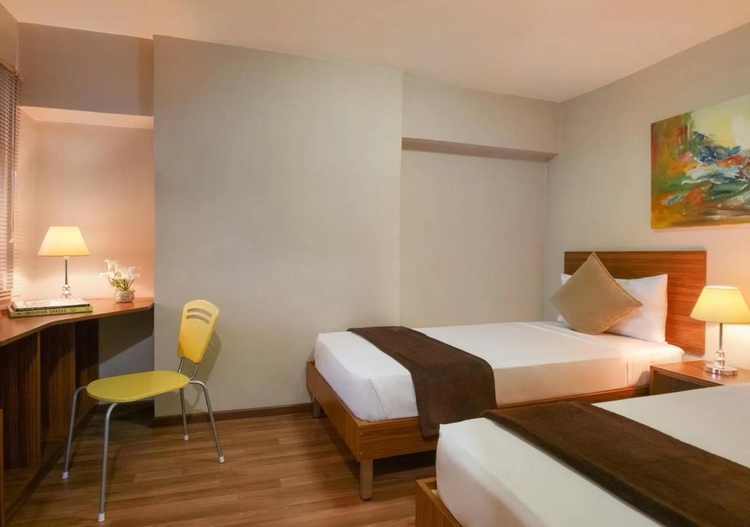 Shaw Residenza Suites