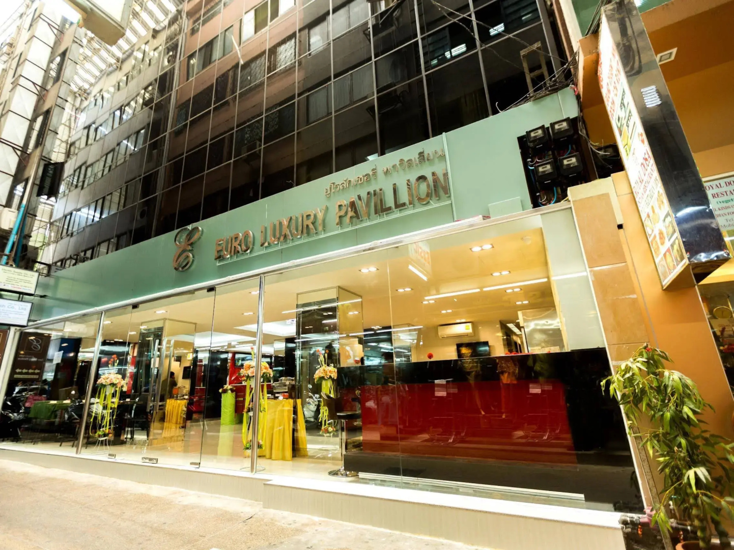 Euro luxury Pavillion