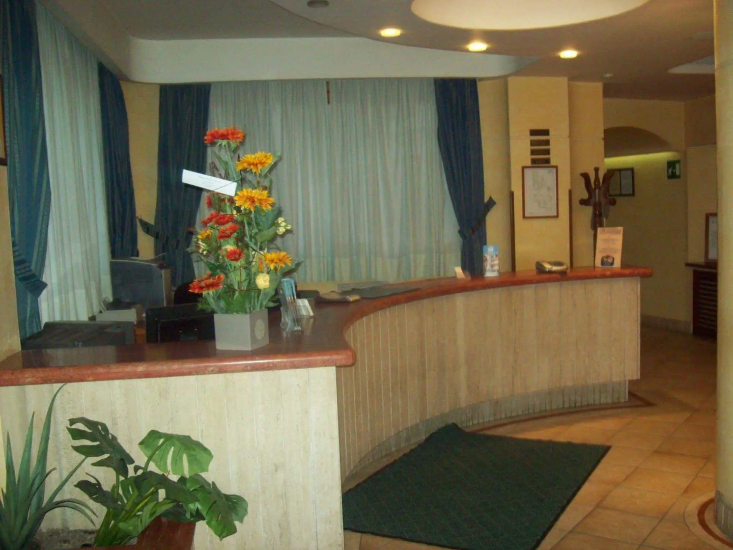 Aer Hotel Phelipe