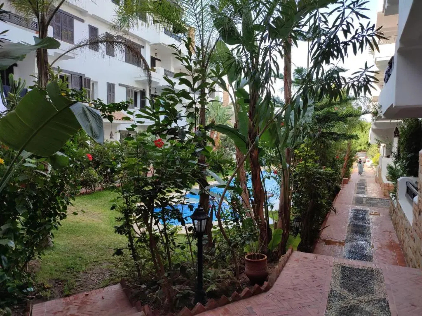 Résidence de luxe en face à la mer avec piscine