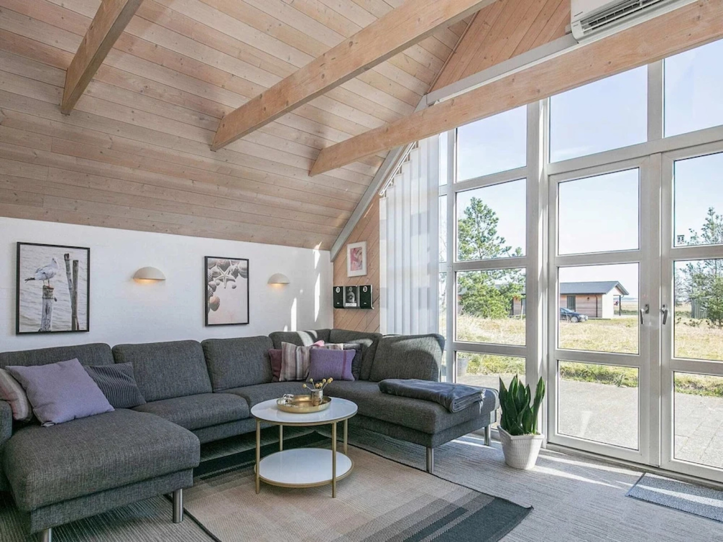 10 Person Holiday Home in Oksbol