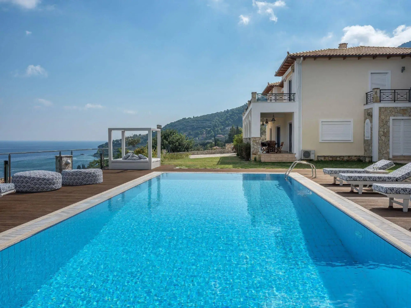 Serenus Luxury Villa