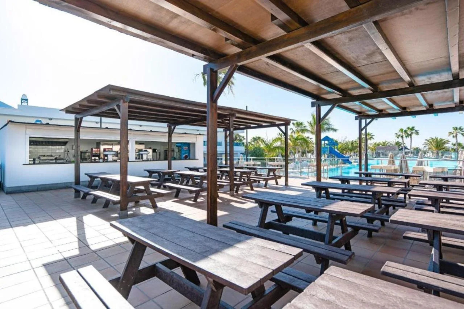 Отель THB Tropical Island Aparthotel