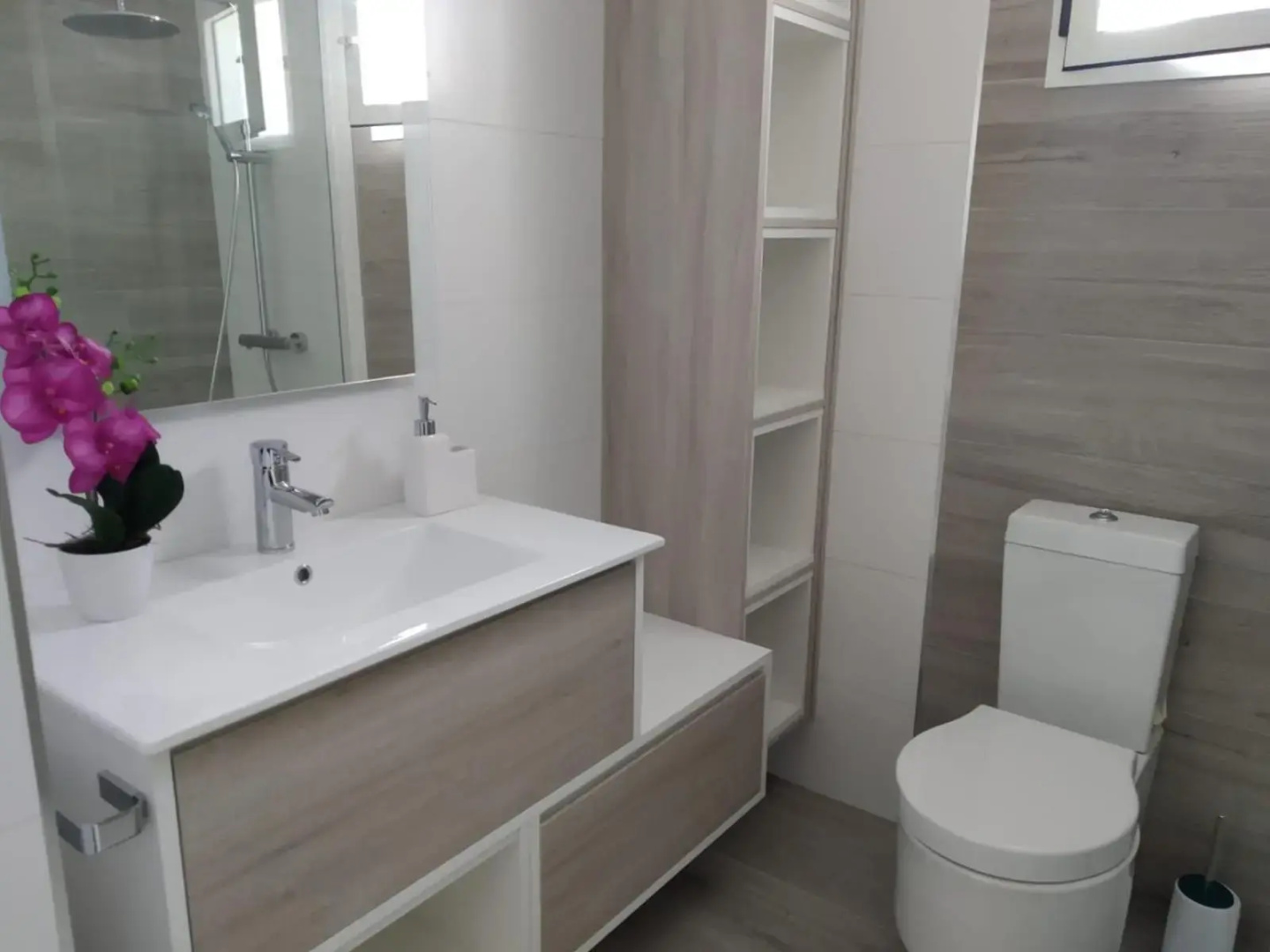 Amplio apartamento en Illa de Arousa, próximo a la playa