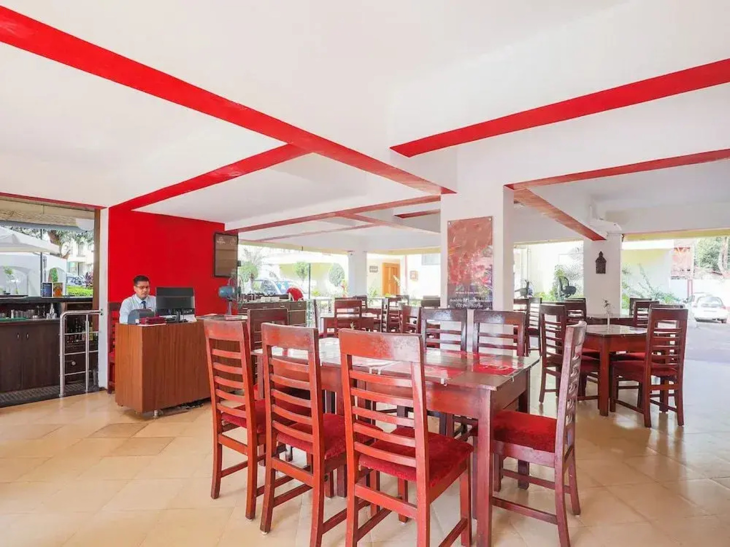 OYO 3305 Royale Assagao