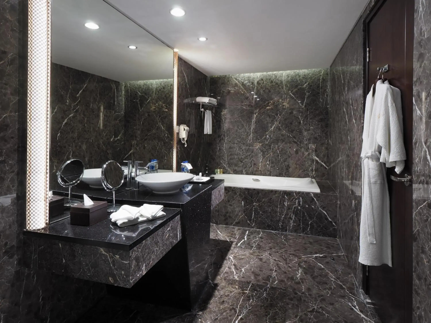 Cambridge Hotel Medan