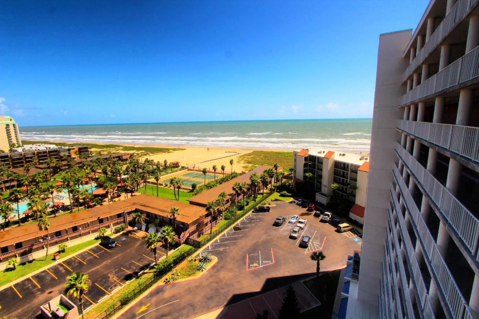 Royale Beach and Tennis Club