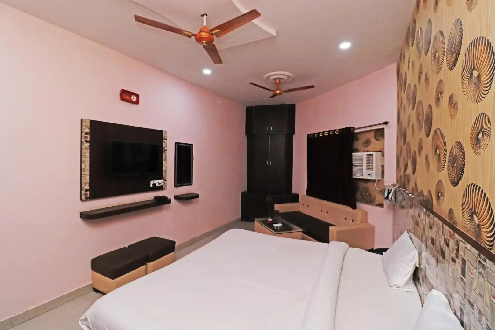 SPOT ON 43444 Hotel Alok Residency