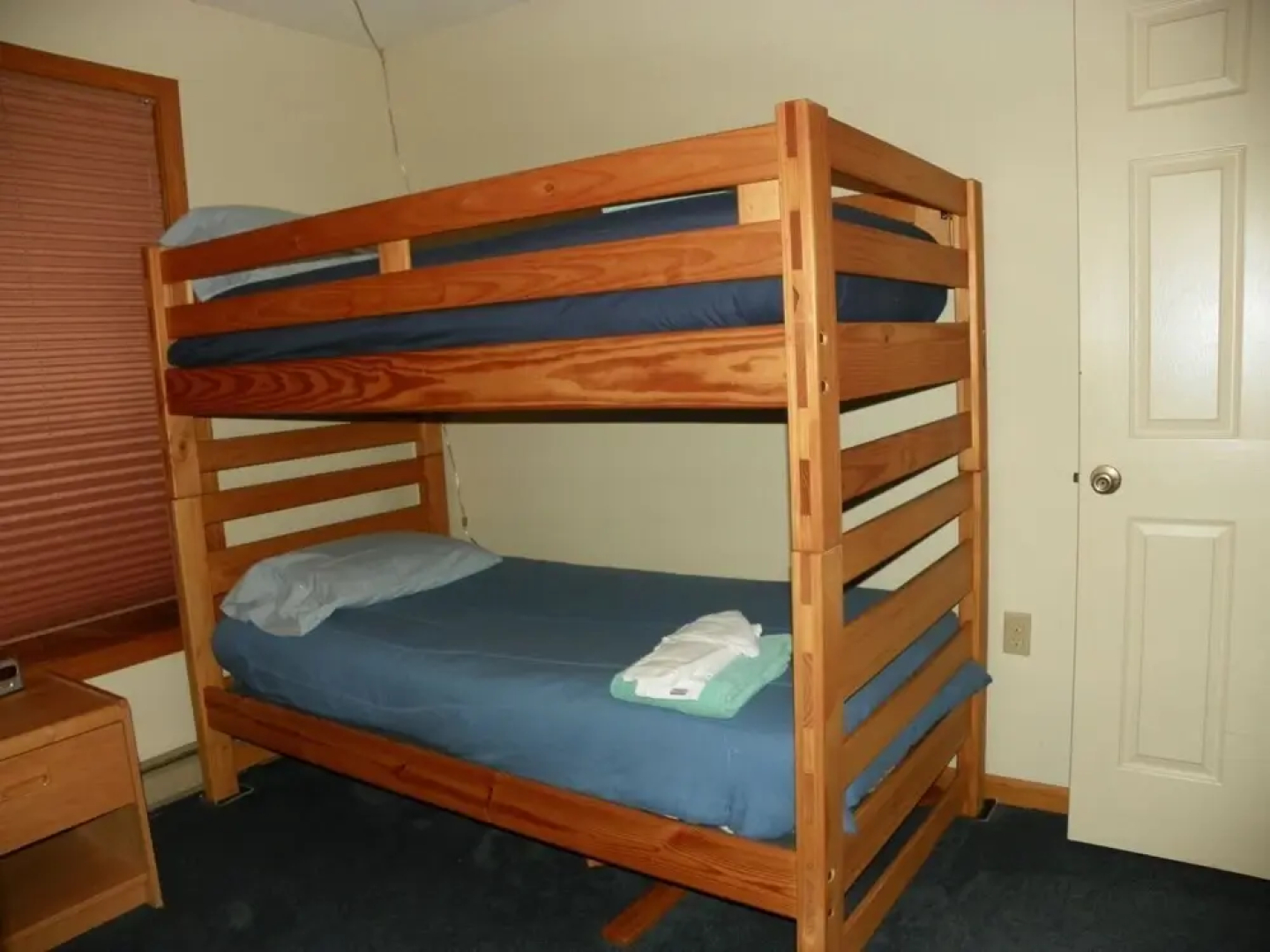Pet Friendly Deer Park Riverfront Condo Sleeping 8 - Dp246w
