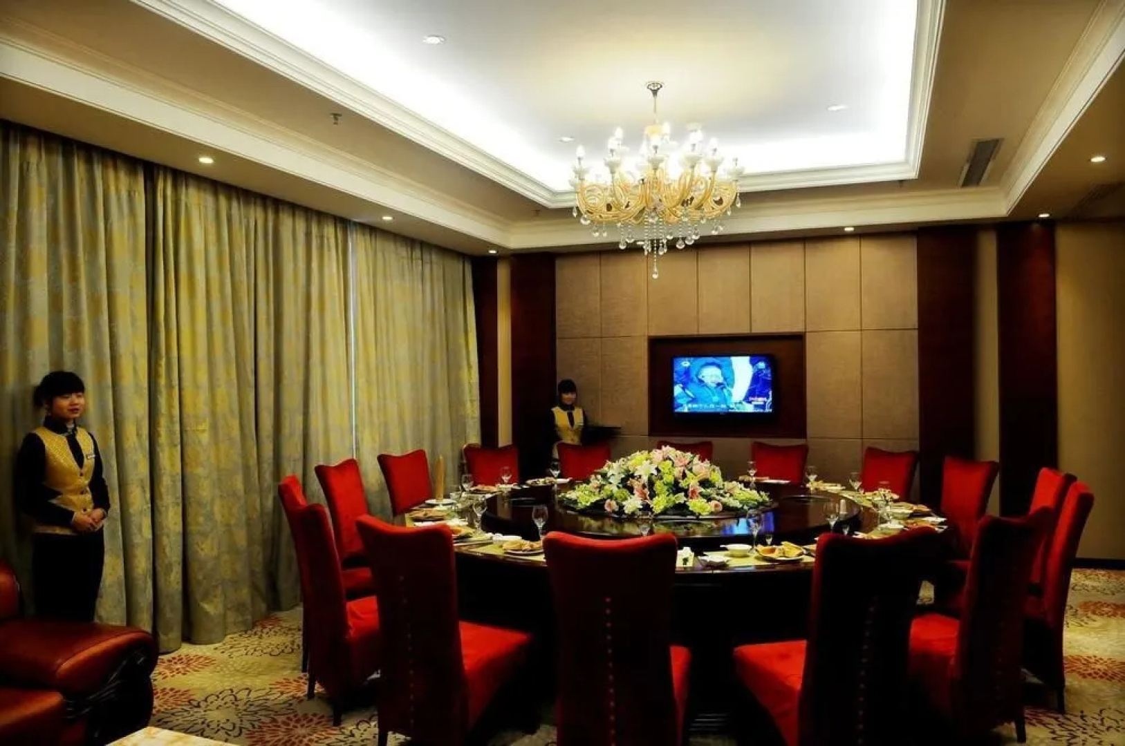 Jinhu Hotel