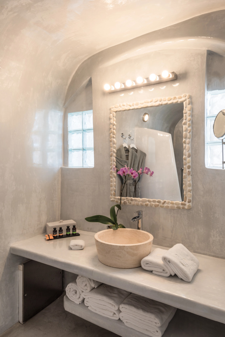 Alta Mare by Andronis