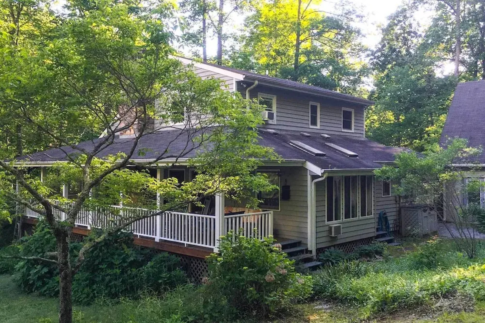 Blue Ridge Mountain Escape ~ 8 Mi to Chimney Rock