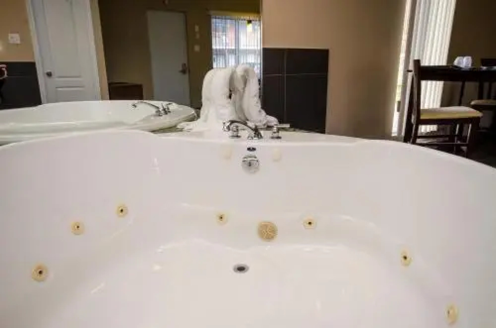 Falcon Motel Brossard