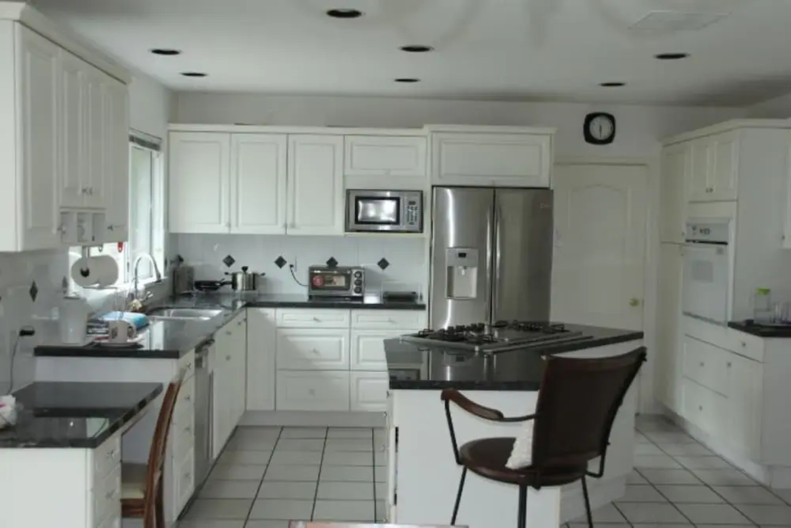 Warm and Sweet Room in West Vancouver