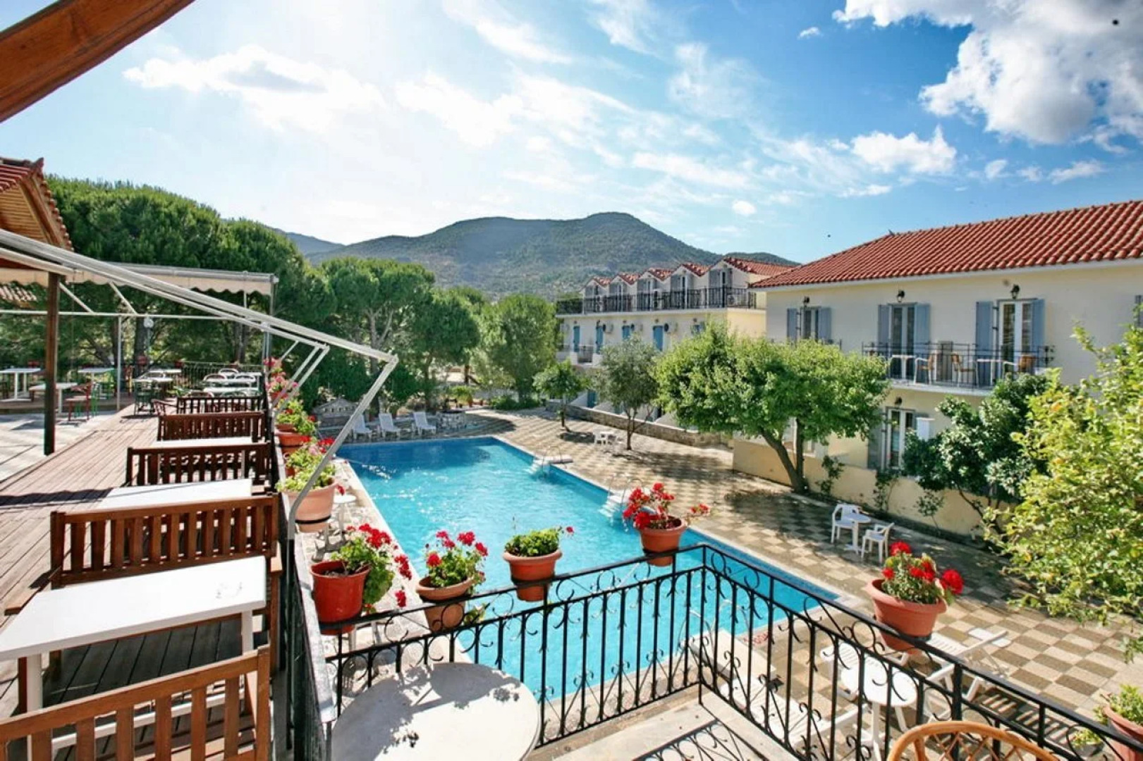 Theofilos Classic Hotel
