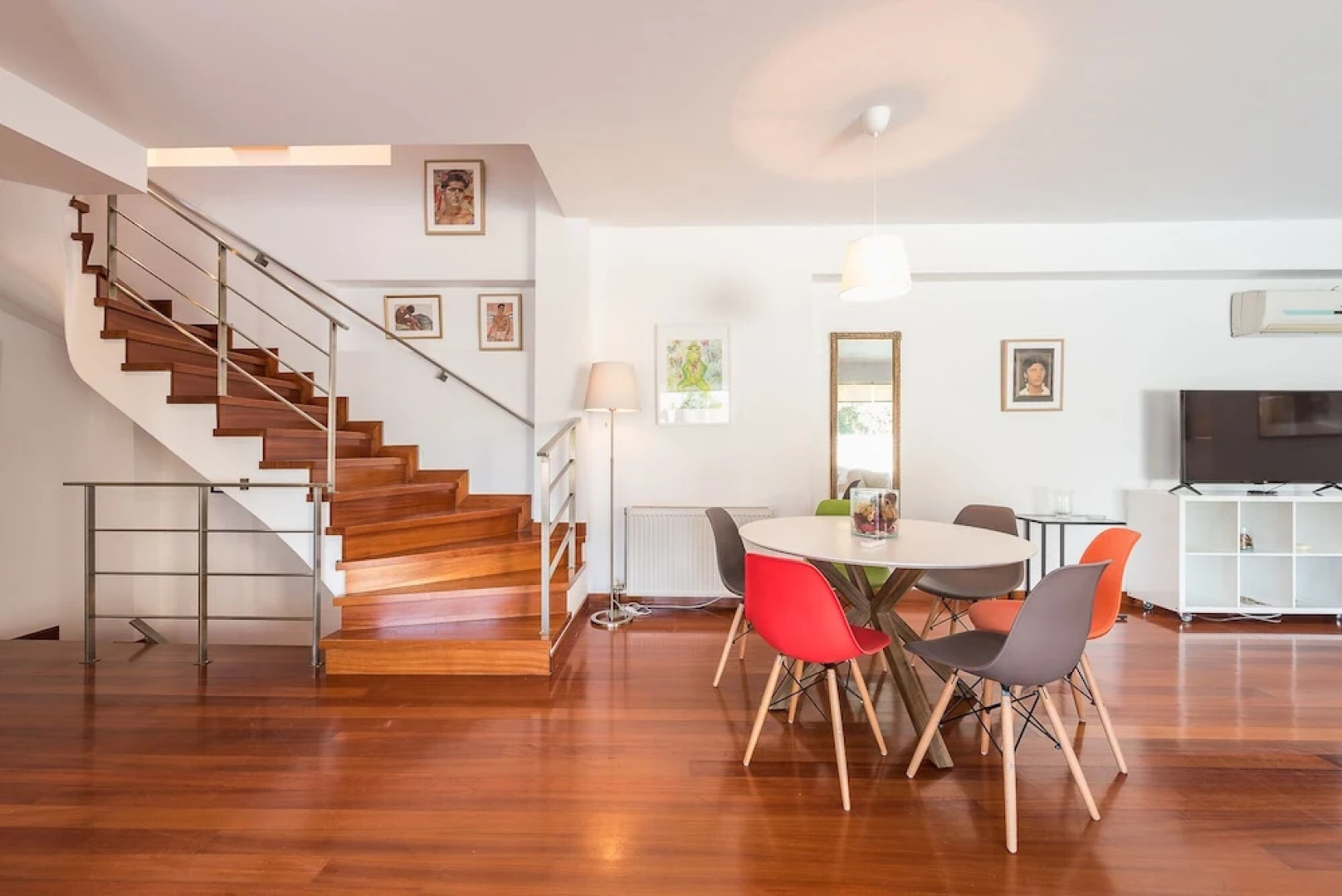 Adelos Luxury villa-maisonnete with pool in Elliniko Athens