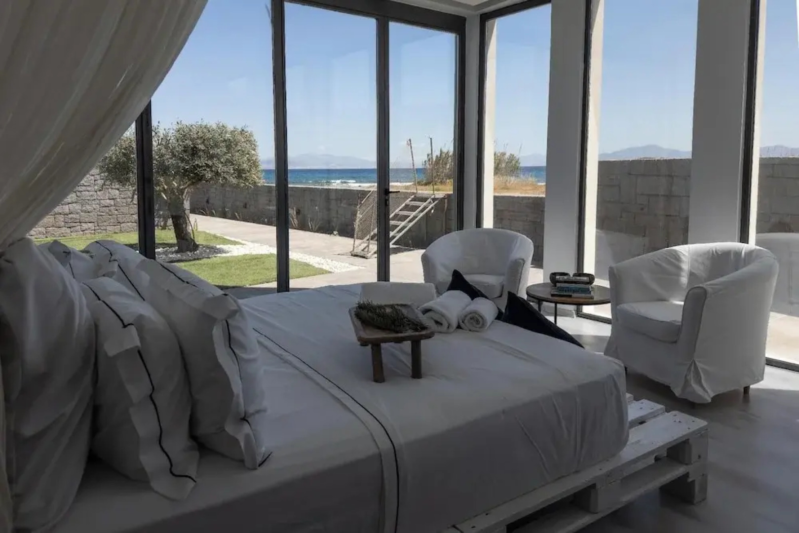 Horizon Luxury Seafront Villa