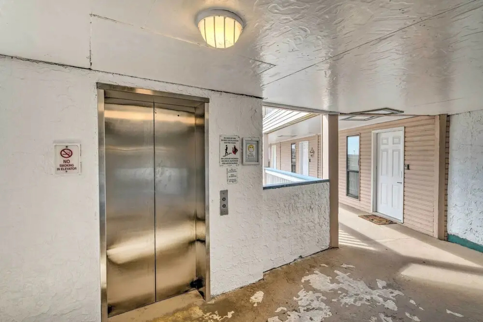 Beachside Corpus Christi Condo w/ Amenities!