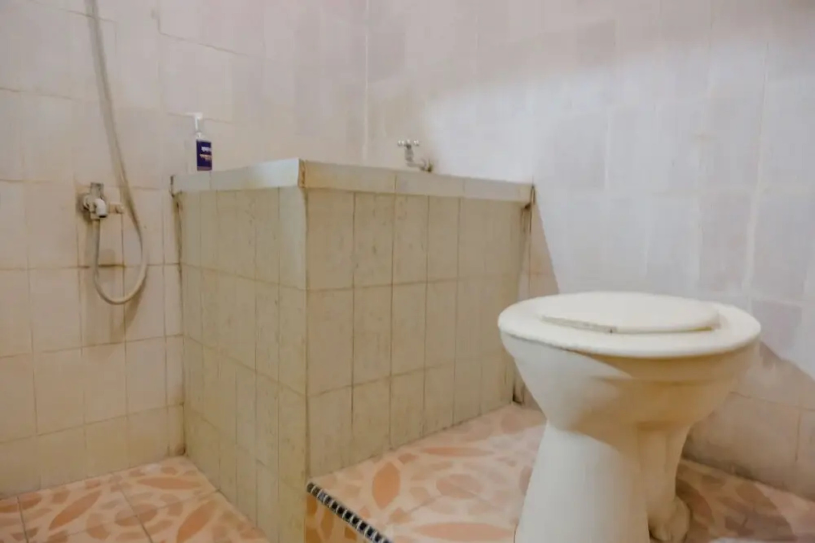 Hotel Dirgahayu by OYO Rooms