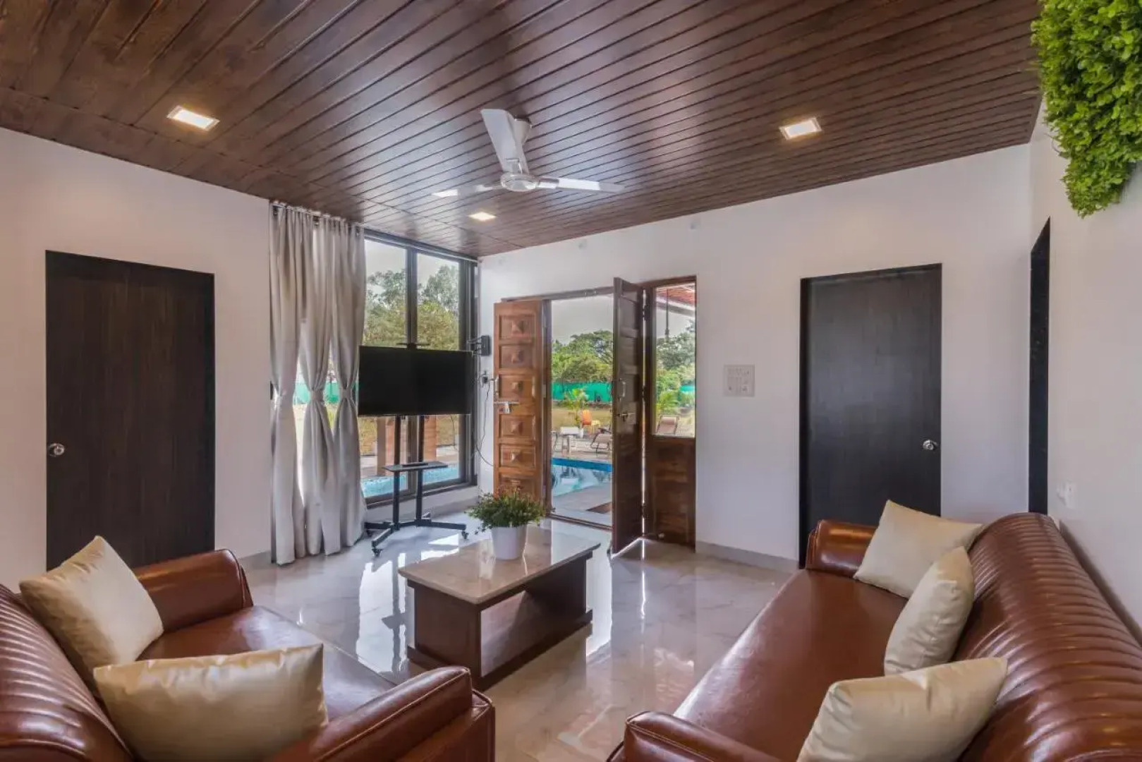 SaffronStays Casa Belleza, Kihim