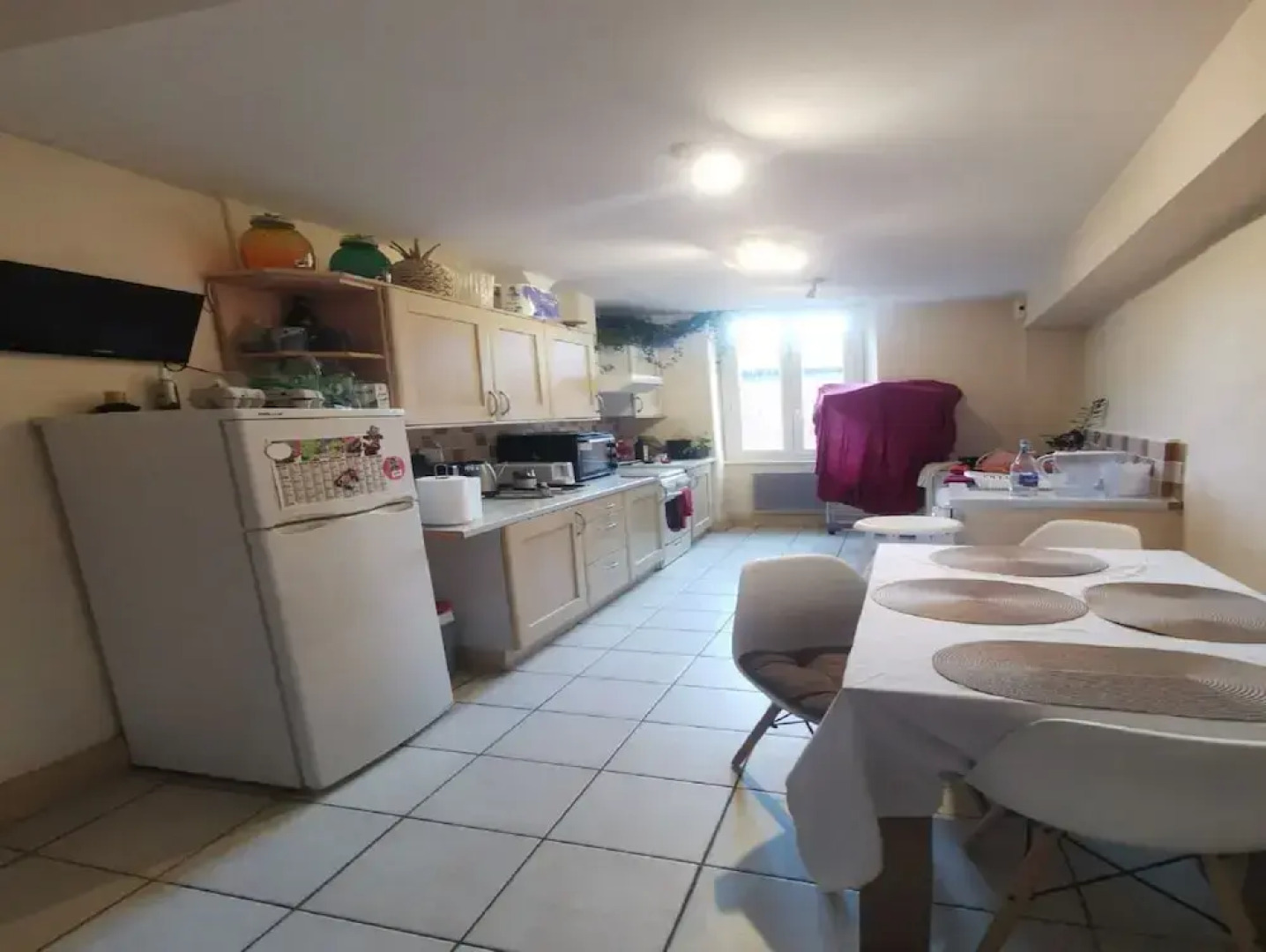 Beautiful Holiday Home With Fireplace