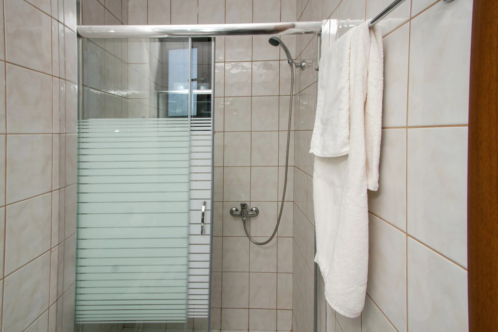 Agarathos Traditional Rooms